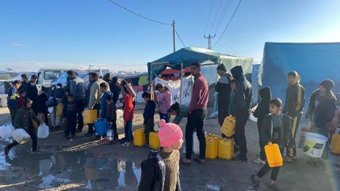 ガザ地区における給水支援活動の様子
