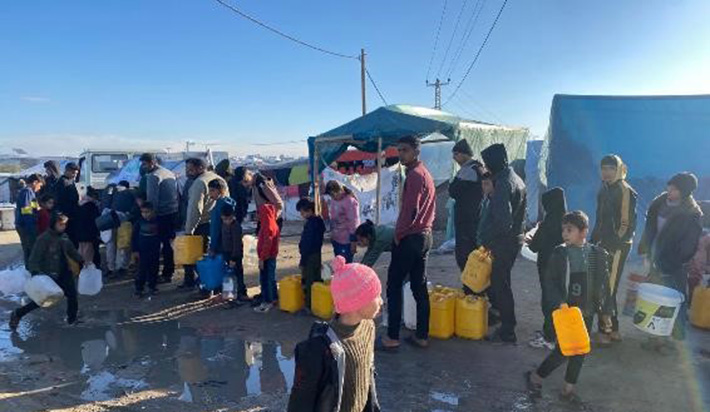 ガザ地区における給水支援活動の様子