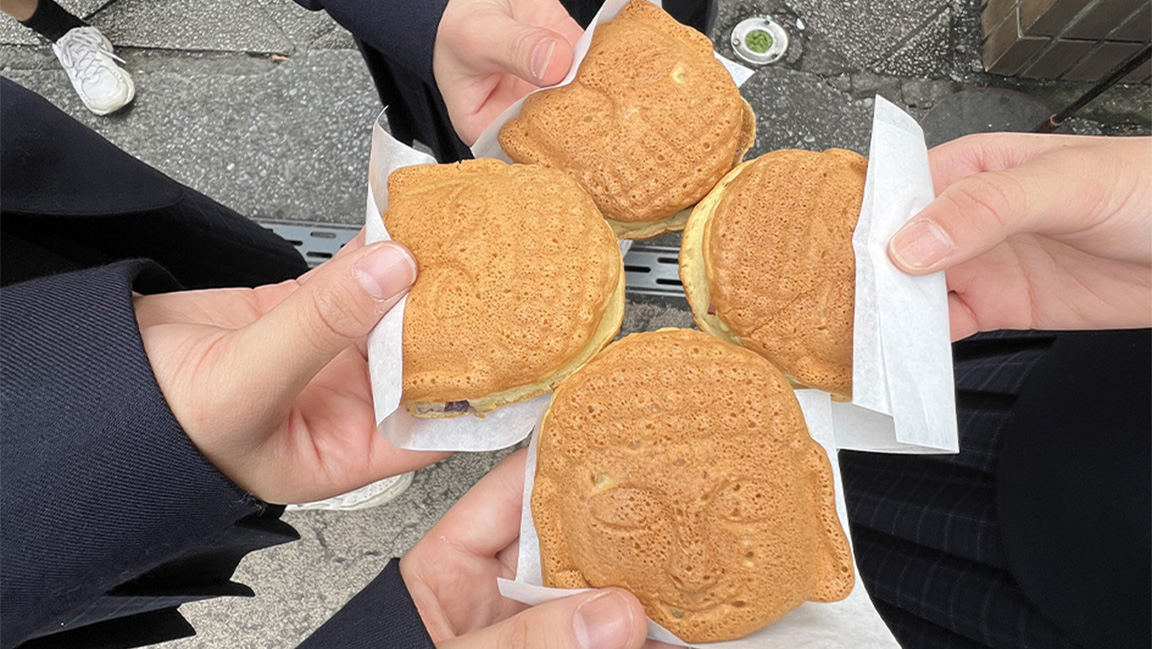 円になって手元移している写真